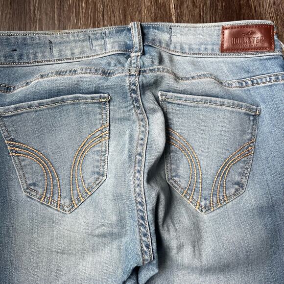 Hollister Women's 25/30 Light Wash Super Skinny Distressed Jeans - Picture 3 of 5